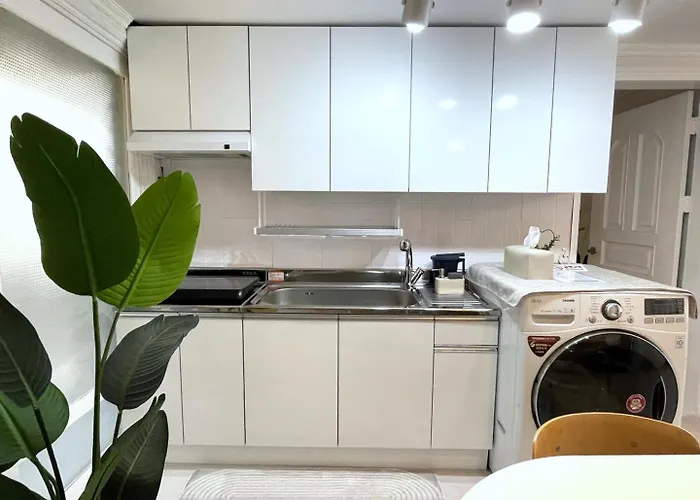 Апартаменты In Itaewon Сеул